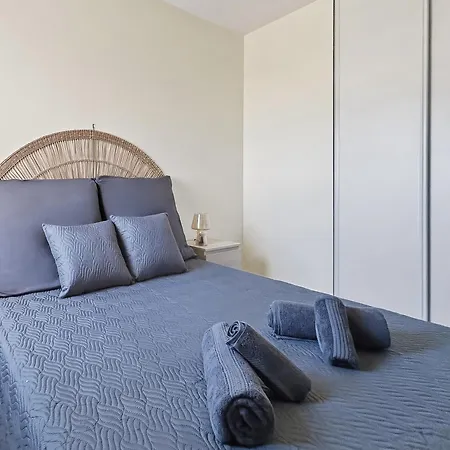 Appartement Avec Terrasse & Parking Prive